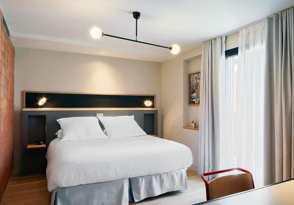 Hotel Brummell Барселона Экстерьер фото